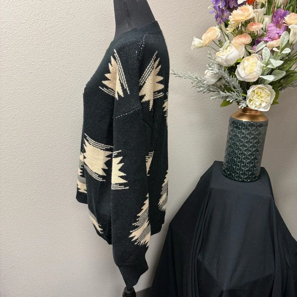 Sterling Kreek Black Aztec Southwestern Knit Sweater Pullover Size Small - Picture 2 of 7